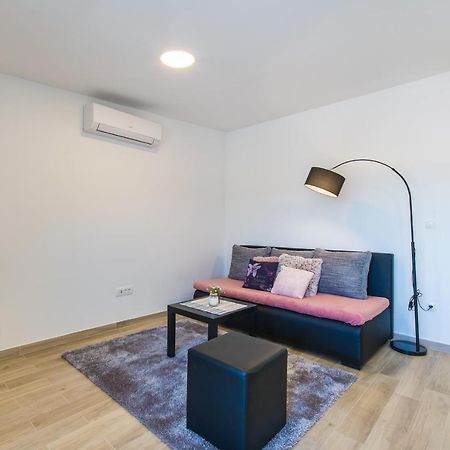 Apartment Finta Rogotin Exterior foto